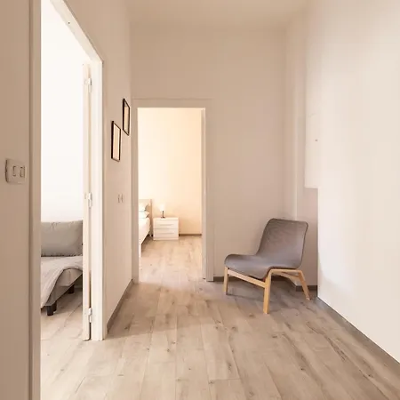 Апартаменты Vatican District - Metro At The Door - Modern Flat