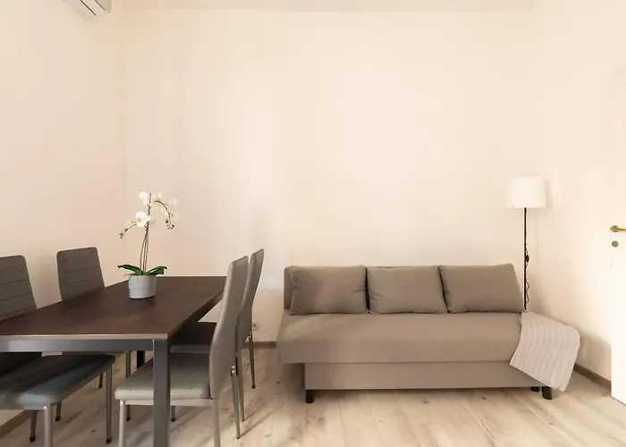 Διαμέρισμα San Pietro Luminoso E Moderno